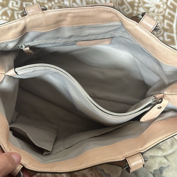 Coach SoHo Bag F18751 Pale Pearl Pink - Picture 9 of 14